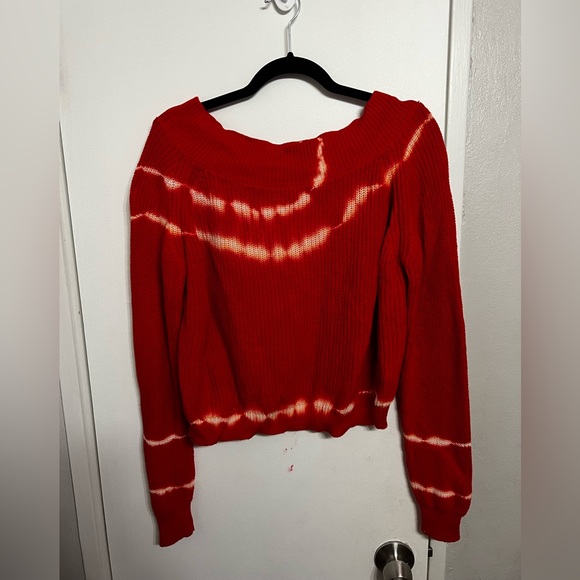 Buckle Gilded Intent Cropped Sweater - Picture 4 of 4